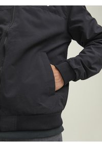 Jack & Jones Allvädersjacka - black