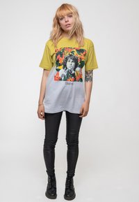 Paradiso Clothing THE DOORS JIM MORRISON FLORAL SQUARE - Print T-shirt - yellow