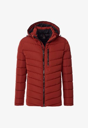 Rote Pufferjacke mit horizontalem Steppmuster, abnehmbarer Kapuze, Reißverschluss auf der Vorderseite sowie Brusttaschen und schwarer Innenauskleidung.