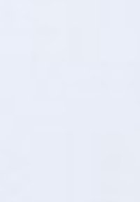 Quaderno grigio con copertina liscia, angoli arrotondati e un sottile motivo embossato. Le pagine sono bianche e rimangono non annotate.