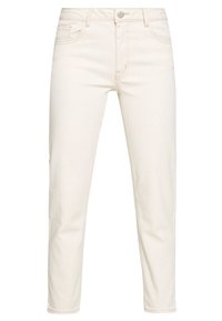 Pantalones de denim beige claro con corte recto, cinco bolsillos, cierre frontal de botones y cremallera, y una textura suave sin patrones visibles.
