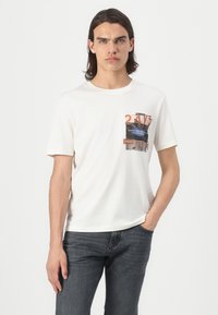 TOM TAILOR DENIM T-shirts med print - gardenia white