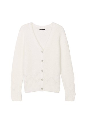 Witte gebreide cardigan met een V-hals, zeven zilveren knopen aan de voorkant en een gestructureerd zigzagpatroon langs de zoom en mouwen.