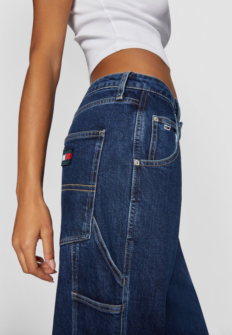 Tommy Jeans DAISY CARPENTER LR BAGGY - Jeans Fit - denim dark/darkblue - Zalando.dk