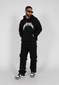 MJ Gonzales - HIGHER THAN HEAVEN ULTRA HEAVY  - Hoodie - black Thumbnail Image 1