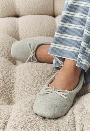 Next, REGULAR FIT - BALLET SLIPPERS - Slippers - grey