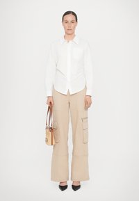 Love Moschino - ITEM LOVE - Handbag - natural/camel Thumbnail Image 1