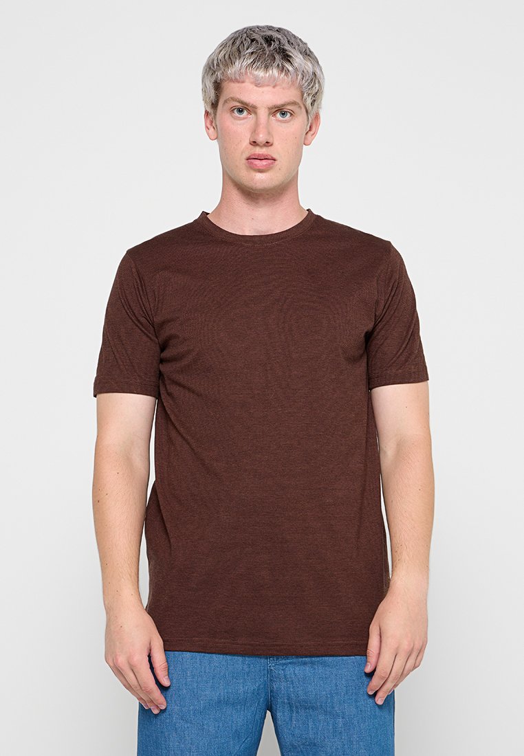 Matinique T-shirt basic bruin