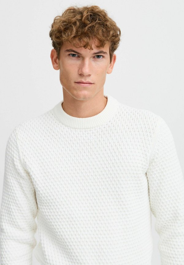 CFKARL STRUCTURED CREW NECK KNIT - Jumper - cloud dancer4