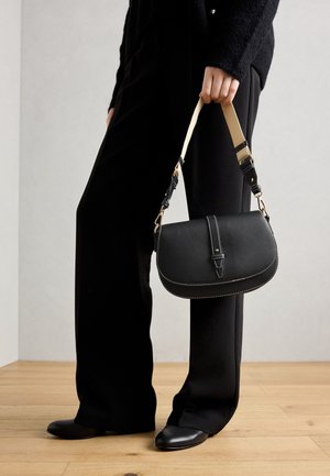 Handtasche - black