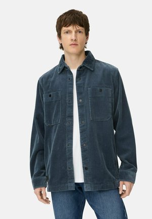 MIT DRUCKKNÖPFEN - Leichte Jacke - tinted blue