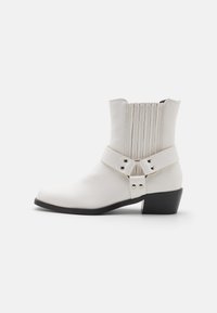 DANISHA - Cowboy/biker ankle boot - white