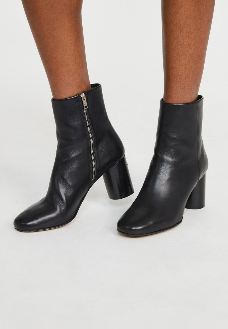 escarpin michael kors antoinette