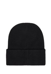Berretto in maglia nera con una morbida texture a coste, dotato di un orlo ripiegato e una parte superiore arrotondata. Nessun motivo o accessorio aggiuntivo.