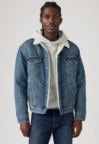 Levi's® TRUCKER Denim jacket blue/blue denim Zalando