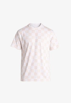 Weißes T-Shirt mit kurzen Ärmeln und Rundhalsausschnitt, mit einem beigen karierten Muster aus kleinen diagonalen Linien.