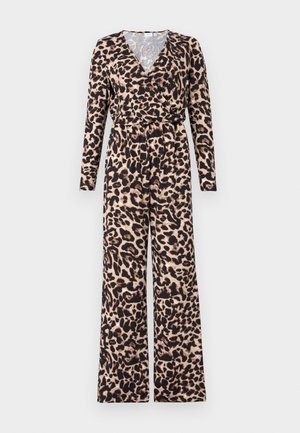 Leren jumpsuit met lange mouwen en een wikkelontwerp. Gemaakt van zachte stof, met een beige achtergrond en zwarte accenten.