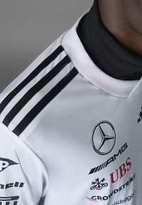 Thumbnail Image 4