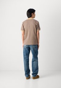 Scotch & Soda MICRO ALLOVER PRINT REGULAR FIT - Poloshirt - tannin