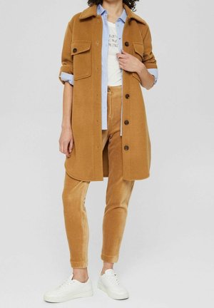 Chino - camel
