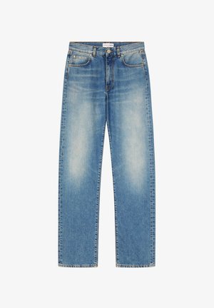 Jeans in denim azzurro chiaro con una vestibilità dritta, dotati di cinque tasche, chiusura a bottone e leggera scoloritura sul tessuto.