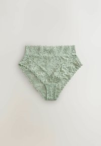 Mintasto zelene čipkaste hlačke hipster kroja z valovitimi robovi, z cvetličnim vzorcem in mehko, prosojno teksturo.