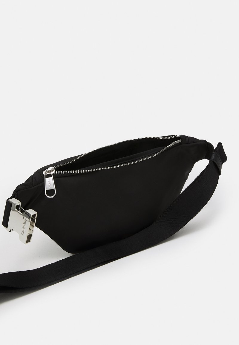 Herren Umhängetaschen | Calvin Klein CLASSIC REPREVE WAISTBAG UNISEX Gürteltasche black/schwarz - YE00288 Herren Umhängetaschen | Calvin Klein CLASSIC REPREVE WAISTBAG UNISEX Gürteltasche black/schwarz - YE00288