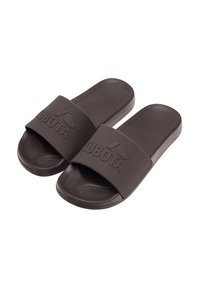 Czarne gumowe klapki z szerokim paskiem z wytłoczonym logo, teksturowaną wkładką i solidną płaską podeszwą.