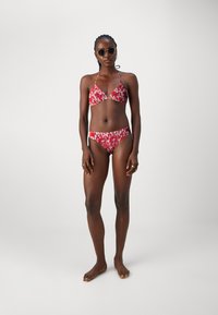 ONLY ONLSADIE SMOCK TIE BRIEF SET - Bikinier - cloud dancer