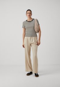 GAP TROUSER - Pantalon classique - bedrock