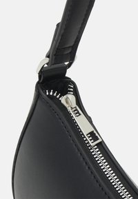 Pieces PCALUANA SHOULDER BAG - Handbag - black