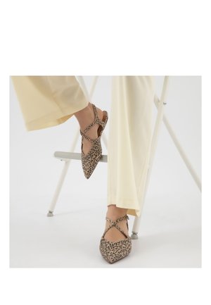 Wojas Ballerine sling - beige