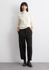 Marc O'Polo DENIM ROLLNECK - Džemper - chalky sand