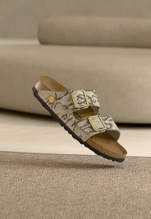 Birkenstock, ARIZONA PRINT SNAKE - Sandalen - oyster