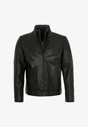 Schwarze Lederjacke mit Reißverschluss vorne und Stehkragen, der mit dunklem Fell gefüttert ist, auf weißem Hintergrund präsentiert.