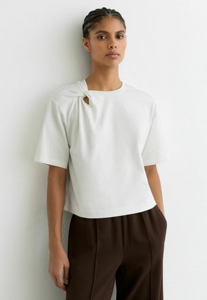 REGULAR FIT - ESME TWIST-DETAIL BOXY - Nyomott mintás póló - white