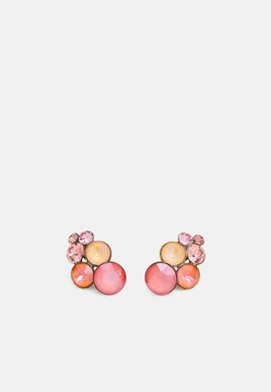 Boucles d'oreilles à clous ronds regroupés avec des pierres facettées roses, orange et jaune clair montées sur métal doré.