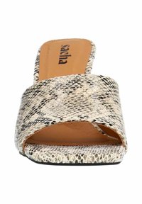 Mule sandaal met een gevarieerde, faux slangenhuid ontwerp in beige en zwart, met een open teen en een gladde tan inlegzool.