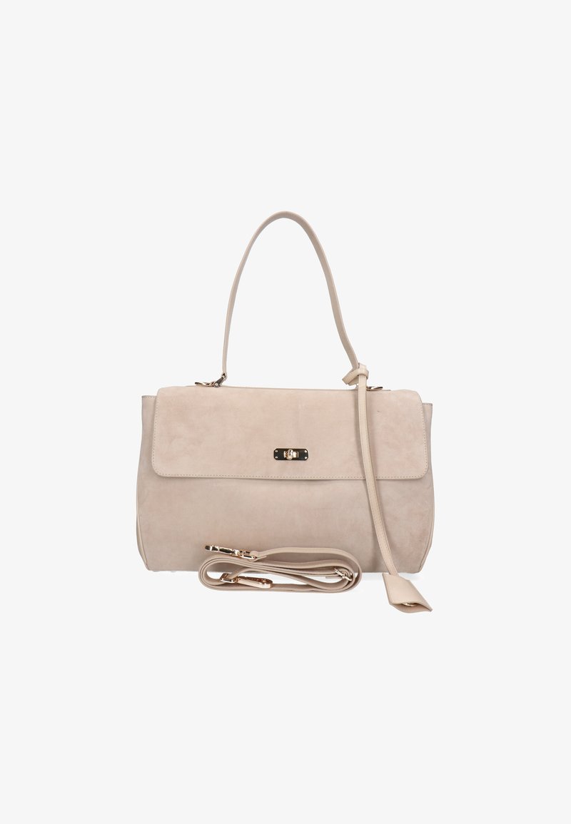 Bolso de mano de cuero beige con cierre de solapa, asa superior y correa de hombro desmontable con herrajes en tono dorado.