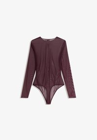 Langemouwige doorzichtige bordeaux bodysuit met drukknoopsluiting bij het kruis, plat weergegeven op een witte achtergrond.