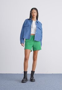 adidas Originals Tréningruha alsók - green