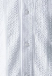 Abercrombie & Fitch Vapaa-ajan kauluspaita - white