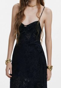 Desigual Vapaa-ajan mekko - black
