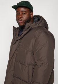 Jack & Jones JJWORLD PUFFER JACKET  - Winter jacket - mulch