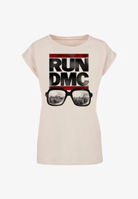 Unselected, whitesand