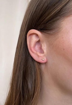ByNouck Earrings - gold coloured