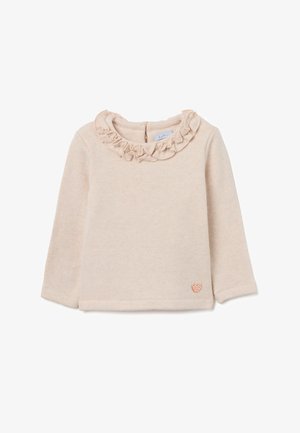 Top de manga larga rosa claro con cuello volado, textura suave, logotipo de corazón bordado en el dobladillo y detalle de cierre en la parte posterior.