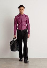 BOSS HANK KENT - Ing - dark pink