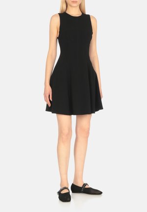 Ballerine con cinturino - black