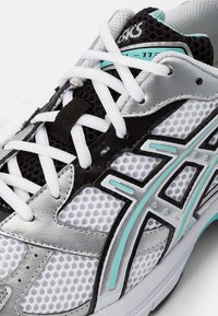 ASICS SportStyle GEL-1130 UNISEX - Sapatilhas - white/pure silver